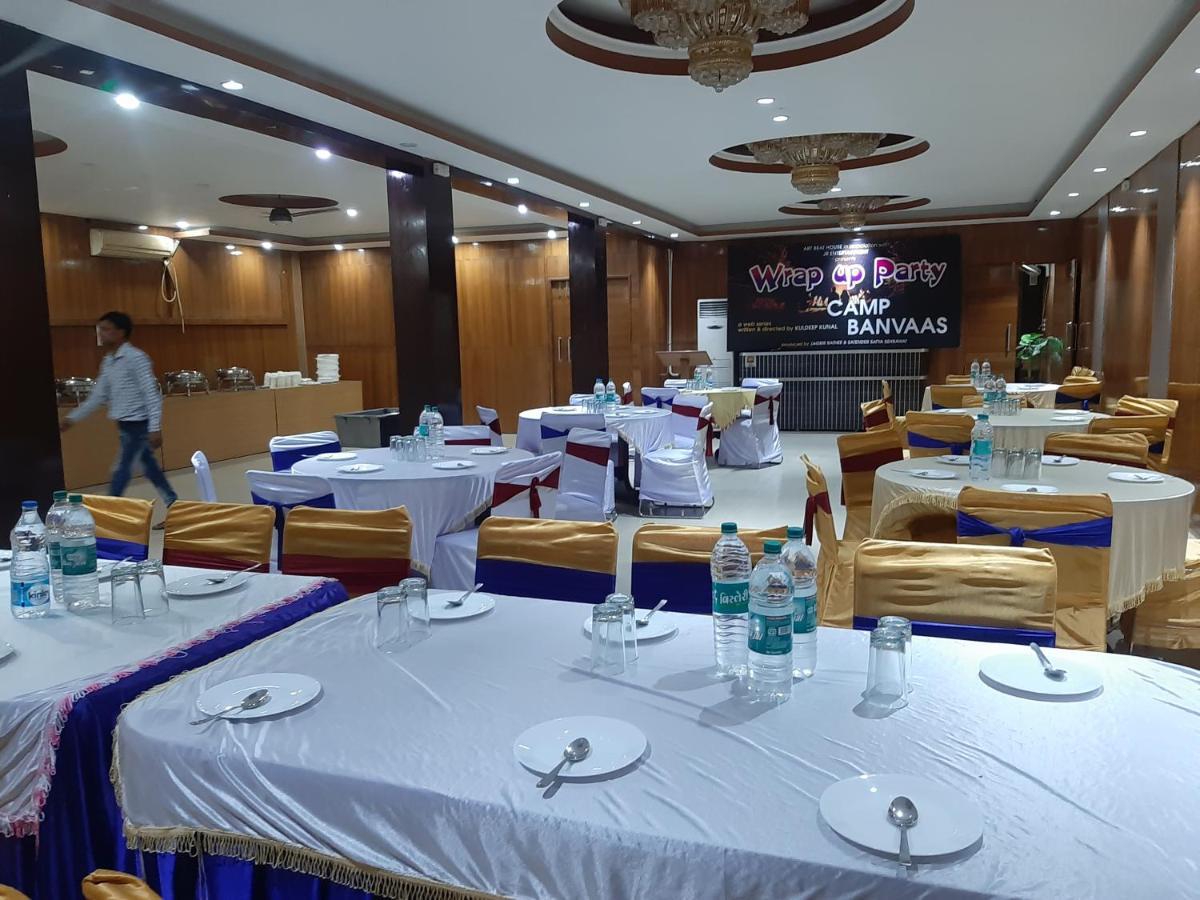 Hotel Platinum Plaza Rohtak Eksteriør bilde