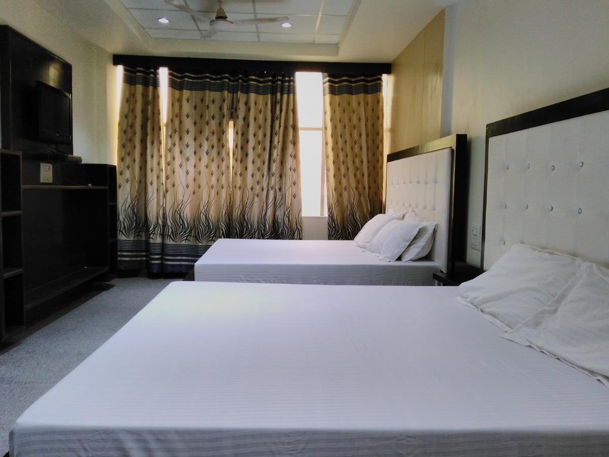 Hotel Platinum Plaza Rohtak Eksteriør bilde