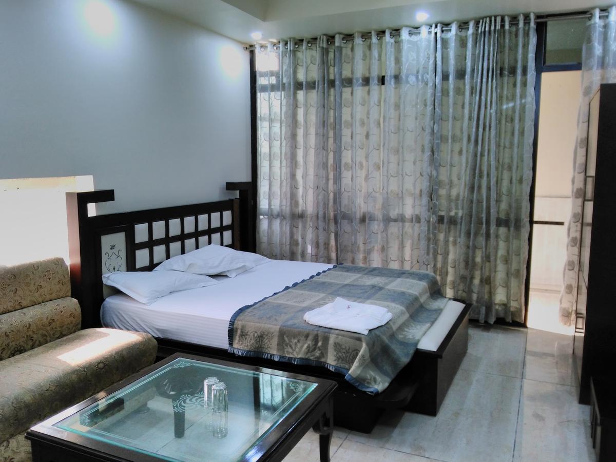 Hotel Platinum Plaza Rohtak Eksteriør bilde