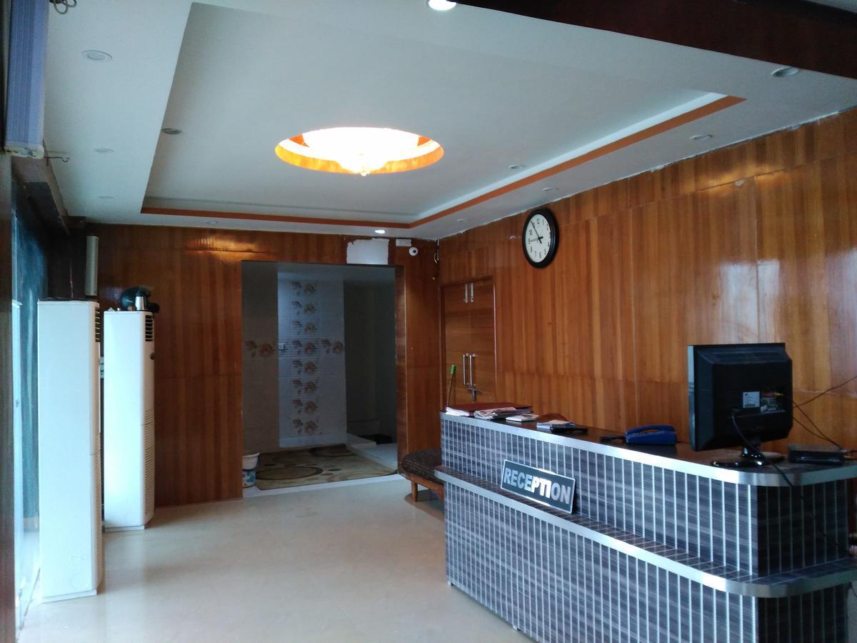 Hotel Platinum Plaza Rohtak Eksteriør bilde