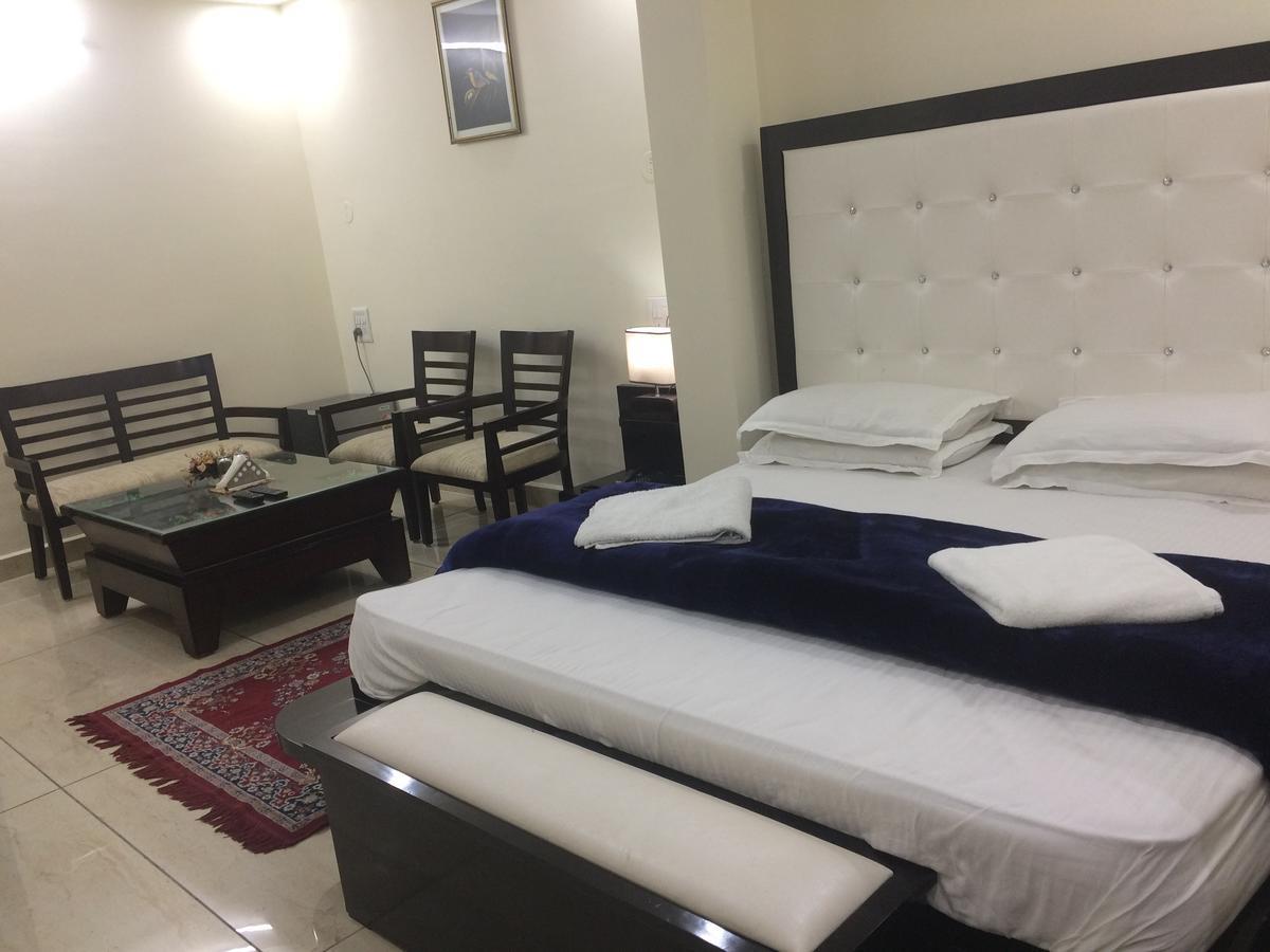 Hotel Platinum Plaza Rohtak Eksteriør bilde