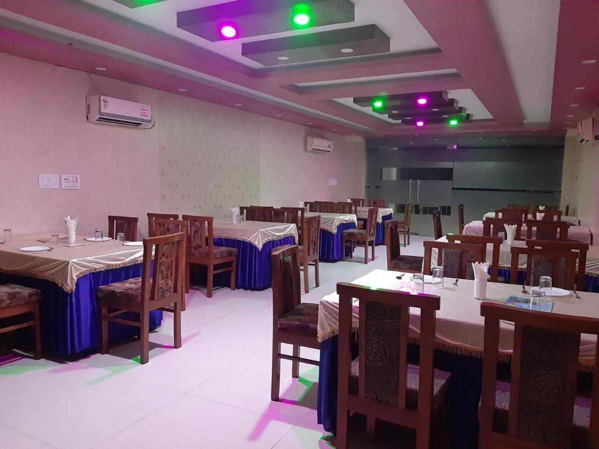Hotel Platinum Plaza Rohtak Eksteriør bilde